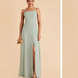 Birdy Grey
CHRIS CONVERTIBLE DRESS
CHIFFON SAGE